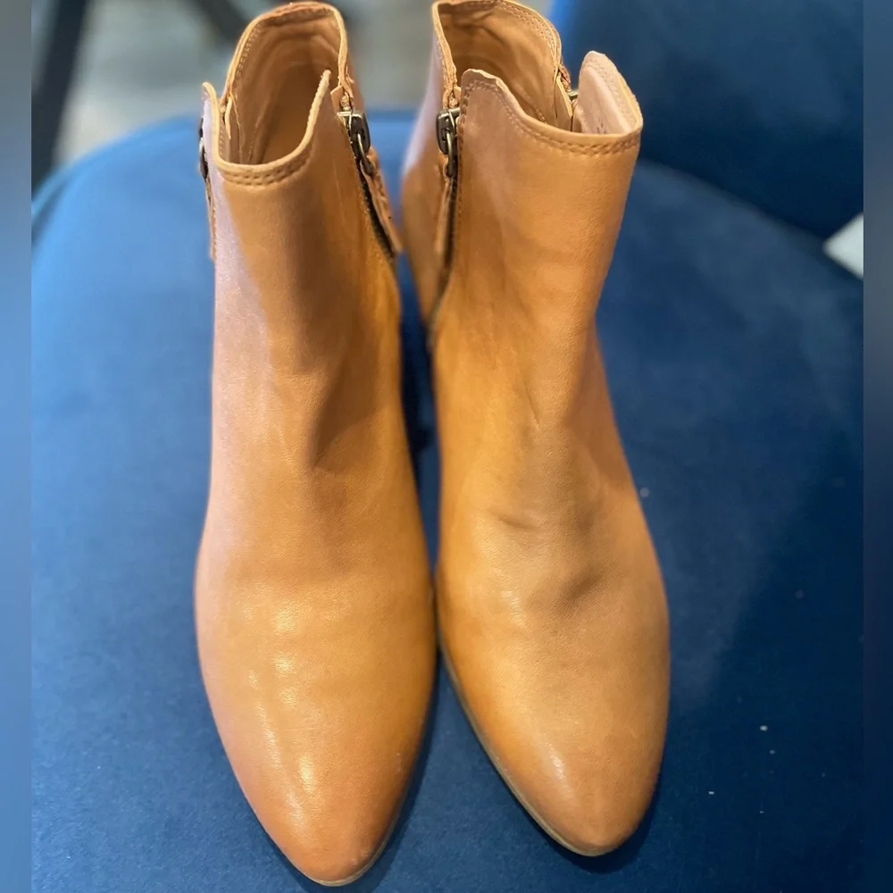 Frye Judith Zip Bootie size 9.5 - Picture 8 of 12